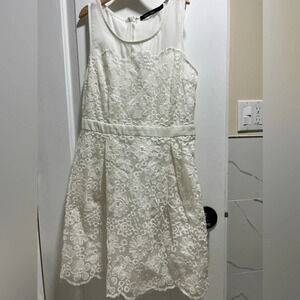 Mini Lace Dress Size M